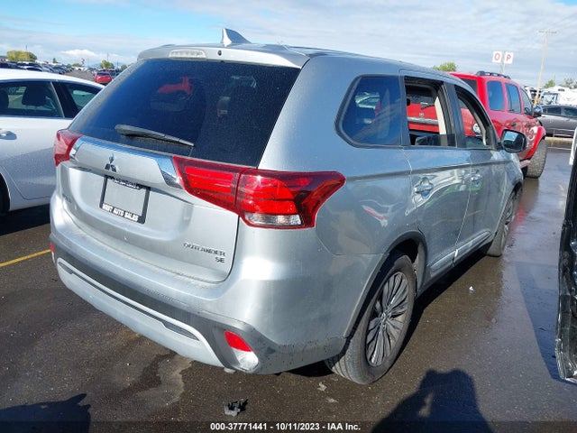 JA4AD3A32KZ042651 Mitsubishi Outlander Se
