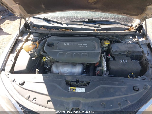 Chrysler 200 Limited 2016 1C3CCCAB5GN123400 Image 10