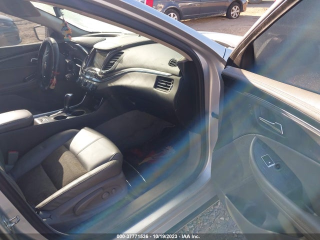 Chevrolet IMPALA LT 2017 2G1105S37H9102799 Image 5
