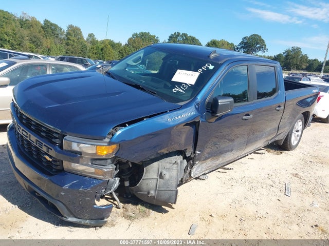 Chevrolet Silverado 1500 4wd  Standard Bed Custom 2020 1GCPYBEH0LZ232101 Image 2