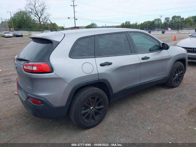 1C4PJMAB6GW200052 Jeep Cherokee Sport