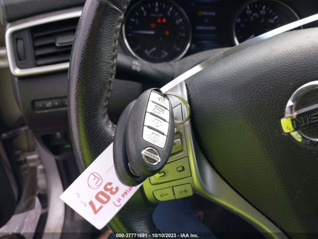 5N1AT2MV3GC814757 Nissan Rogue Sl