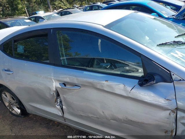 Hyundai ELANTRA SEL 2019 5NPD84LF1KH469962 Image 14