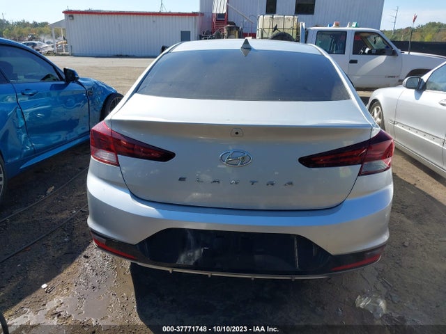 Hyundai ELANTRA SEL 2019 5NPD84LF1KH469962 Image 17