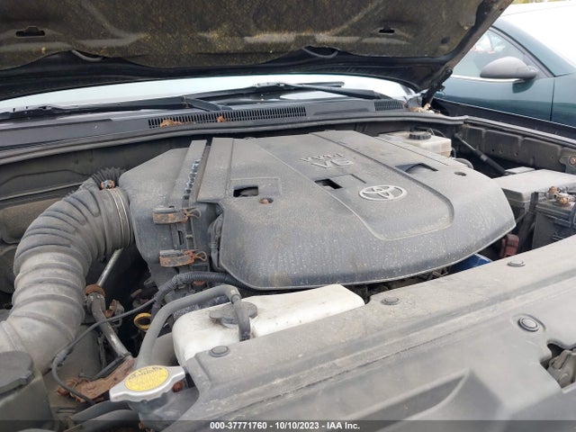 2004 TOYOTA 4RUNNER SR5 VIN: JTEBU14R440027327