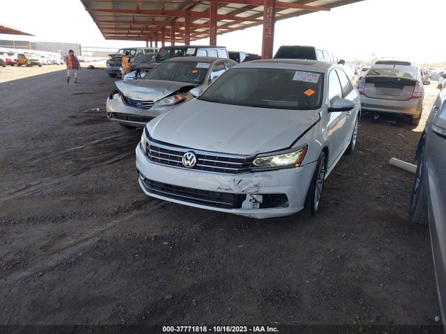 1VWGT7A3XHC030945 Volkswagen Passat 1.8t Se W/technology