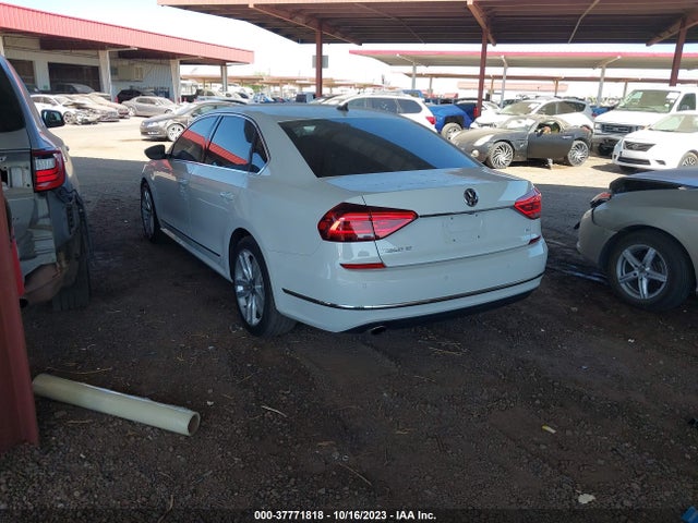 1VWGT7A3XHC030945 Volkswagen Passat 1.8t Se W/technology
