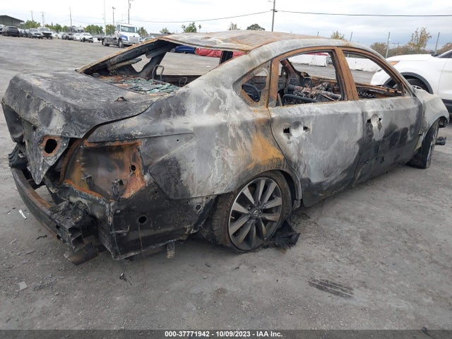 1N4AL3AP9HC288786 Nissan 2017