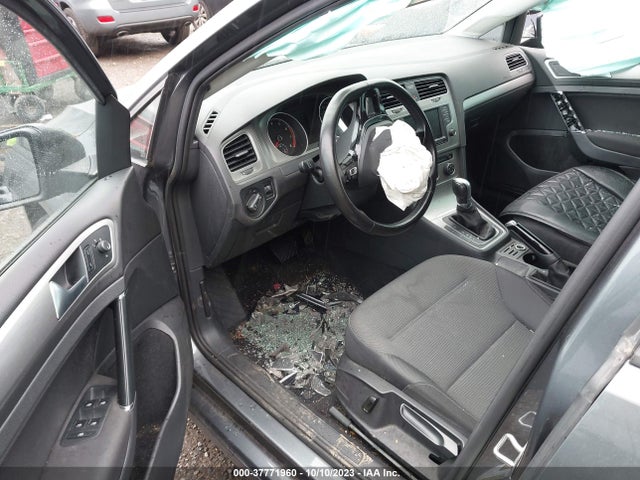 3VW217AU6HM061083 Volkswagen GOLF S