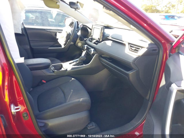 Toyota RAV4 LE 2019 2T3K1RFV7KW035467 Image 5
