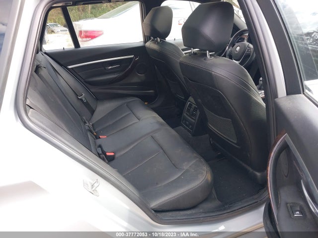 BMW 330i Xdrive 2017 WBA8K3C34HA023434 Image 8