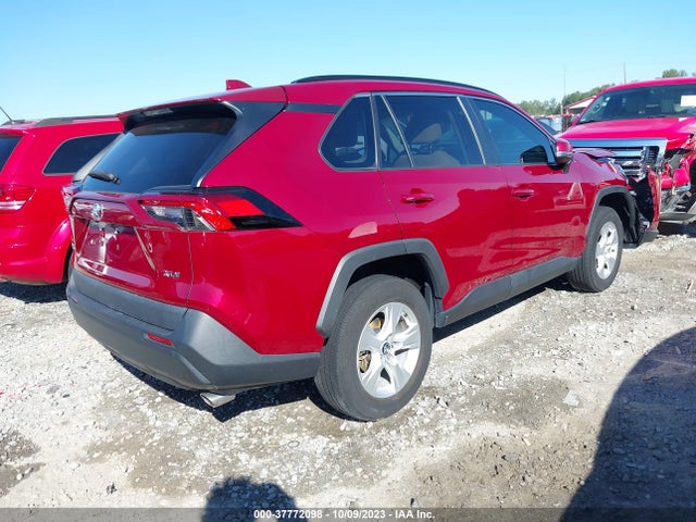 2020 TOYOTA RAV4 XLE VIN: 2T3W1RFV3LC068728
