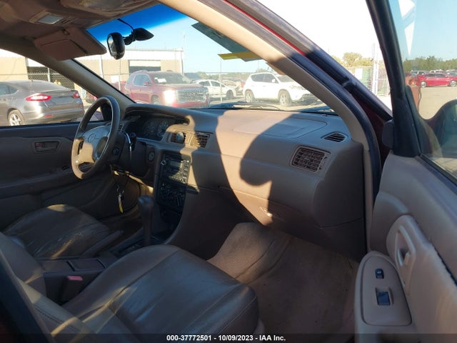 1999 TOYOTA CAMRY LE/XLE VIN: JT2BF28K3X0173927
