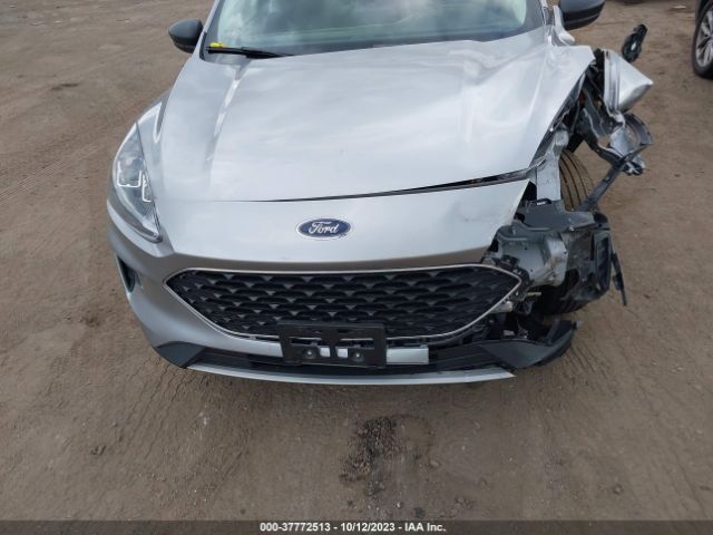 1FMCU0EZ7NUA18855 Ford Escape Se Plug-in Hybrid