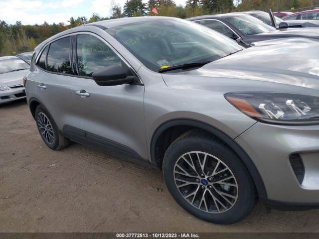 1FMCU0EZ7NUA18855 Ford Escape Se Plug-in Hybrid