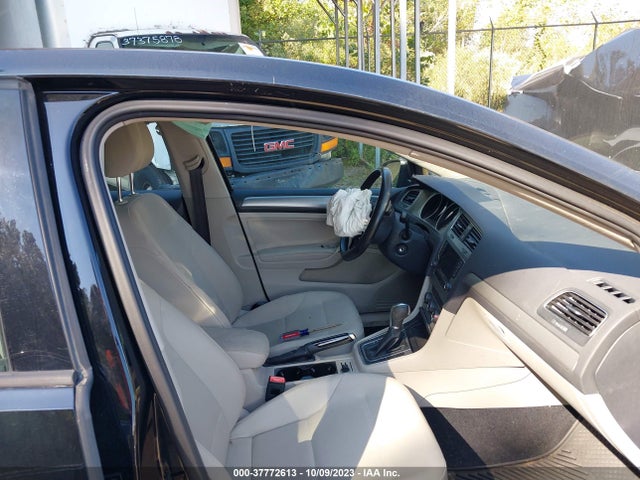 3VW217AU9FM067800 Volkswagen Golf Tsi S