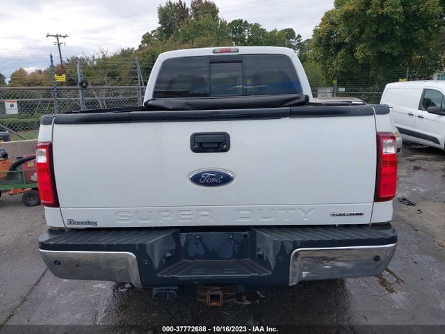 2012 FORD F-250 LARIAT VIN: 1FT7W2B61CEB15465