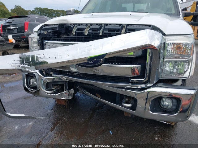 2012 FORD F-250 LARIAT VIN: 1FT7W2B61CEB15465