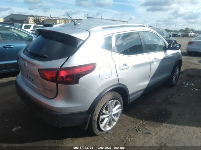 JN1BJ1CR6KW328788 Nissan Rogue Sport Sv