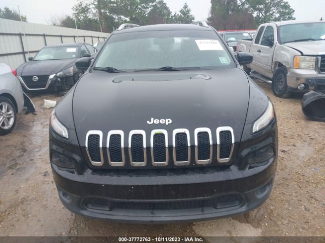 1C4PJLCB3FW782973 Jeep Cherokee Latitude