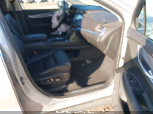 1GYKNDRS4HZ127650 Cadillac Xt5 Luxury Awd