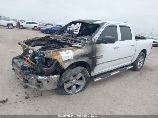1C6RR7LM7FS551745 RAM 1500 Big Horn