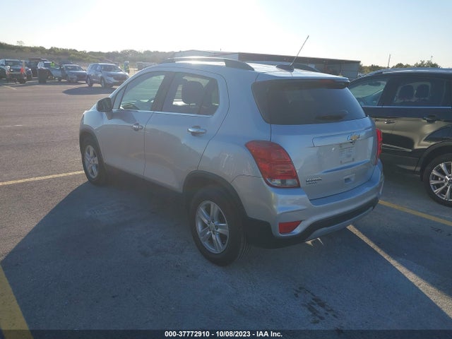 37772910 :رقم المزاد ، KL7CJLSB6JB676868 vin ، 2018 Chevrolet Trax Lt مزاد بيع