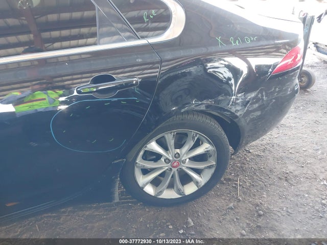 2019 JAGUAR XF SAJBJ4FX4KCY79507 Photo 5