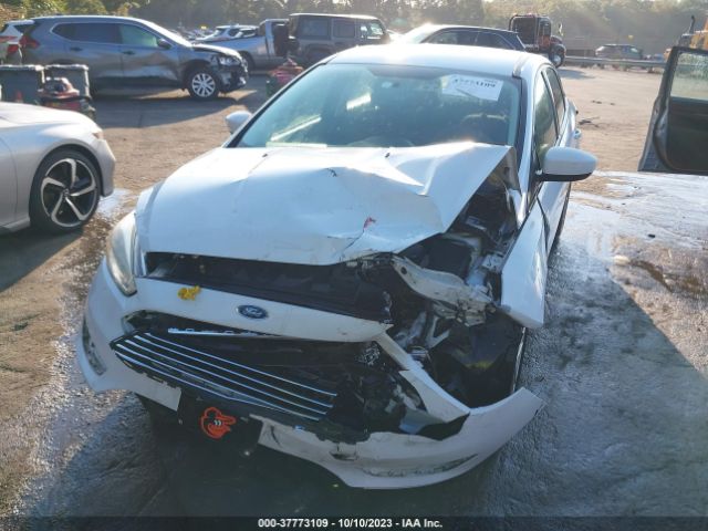 1FADP3F28JL200847 Ford FOCUS SE