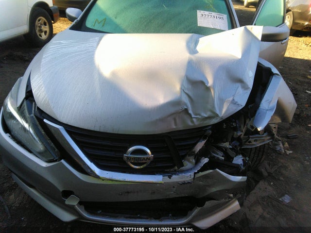 Nissan Altima 2.5 S 2018 1N4AL3AP9JC120622 Image 10
