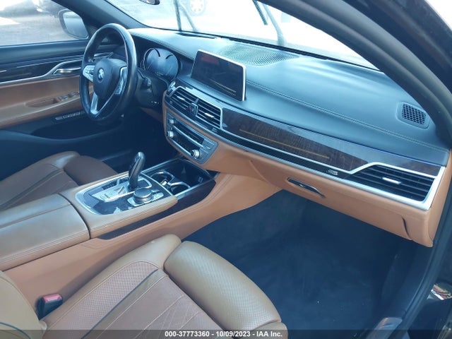 WBA7F2C50GG419481 BMW 7 Series 750i Xdrive