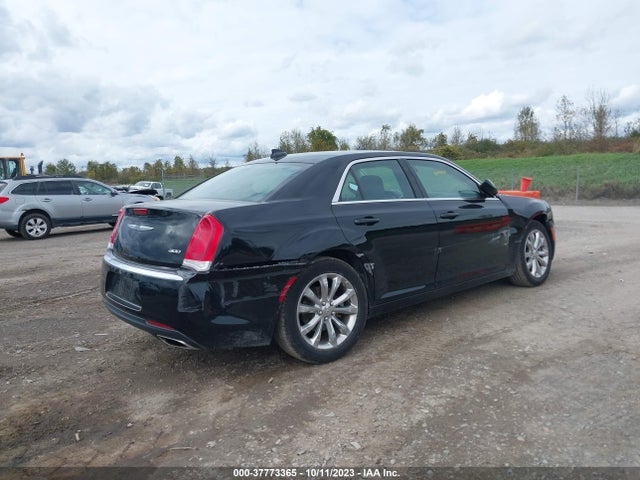 2C3CCARG0NH210096 Chrysler 300 Touring