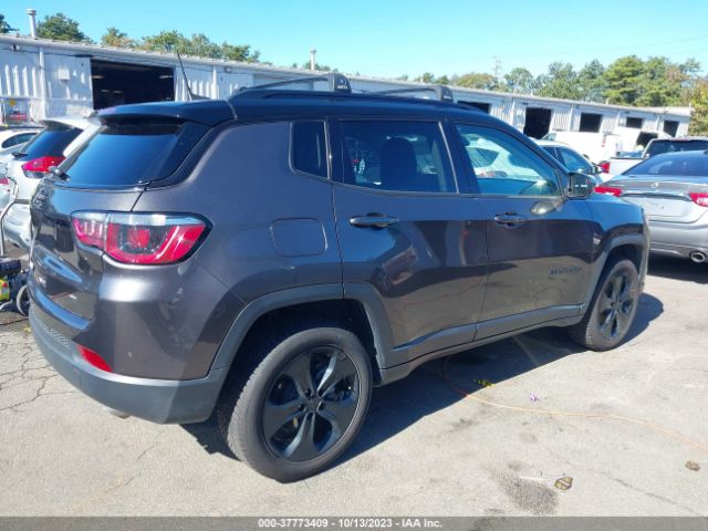 3C4NJDBB8KT807073 Jeep Compass Altitude