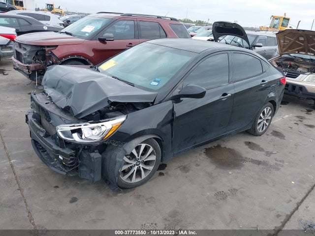 Hyundai Accent Value Edition 2017 KMHCT4AE1HU369763 Image 2