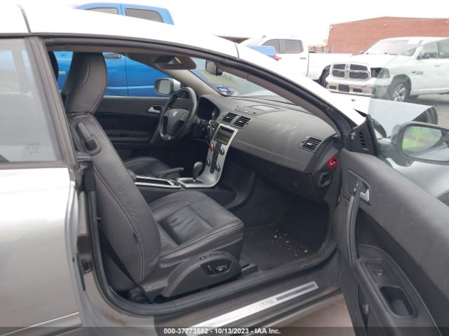 2011 VOLVO C70 YV1672MC6BJ116347 Photo 4