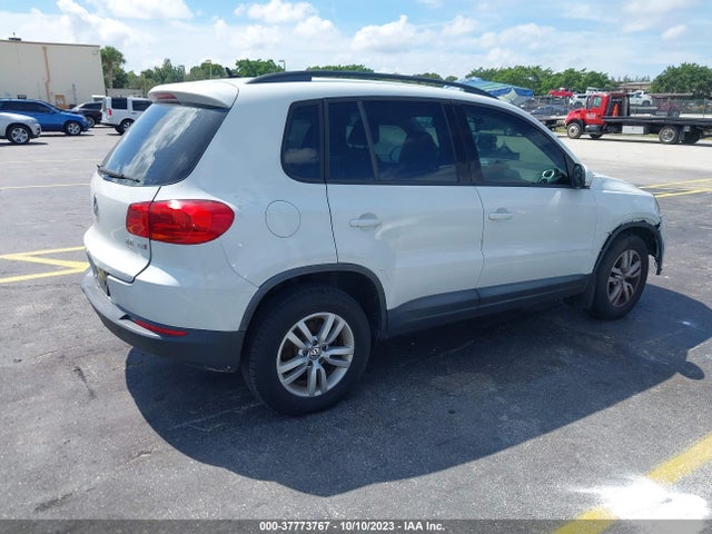 WVGAV7AX6GW507966 Volkswagen TIGUAN S