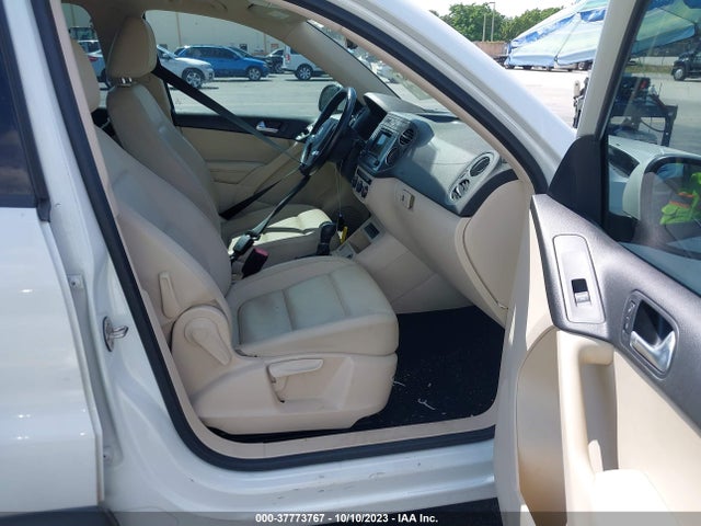 WVGAV7AX6GW507966 Volkswagen TIGUAN S