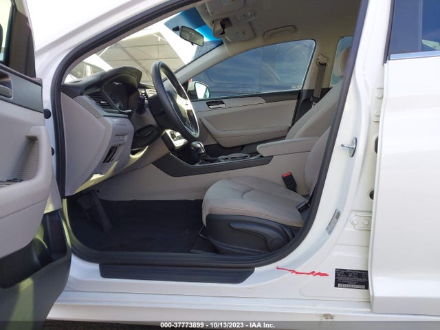Hyundai SONATA SE 2019 5NPE24AF0KH754547 Image 6