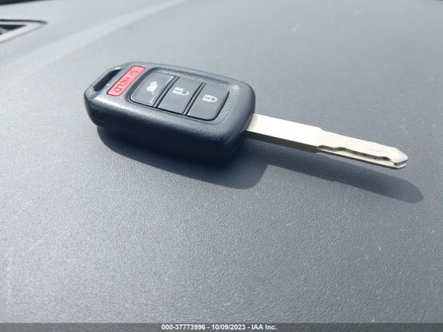 SHHFK7H25JU422138 Honda Civic Hatchback Lx