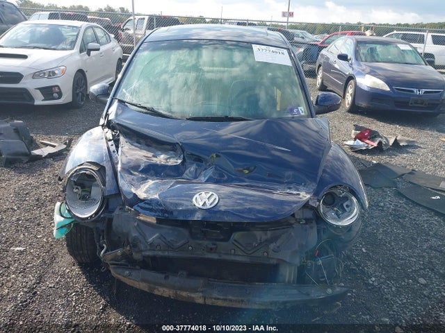 2001 VOLKSWAGEN NEW BEETLE GLS VIN: 3VWCK21C71M434746