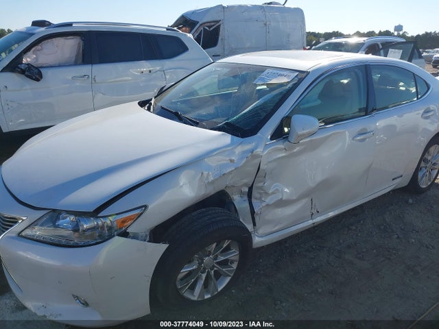 JTHBW1GG9F2099929 Lexus Es 300h Hybrid