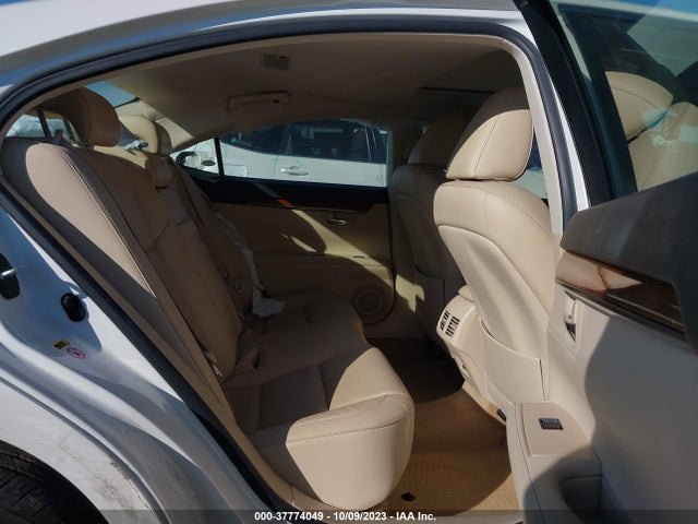JTHBW1GG9F2099929 Lexus Es 300h Hybrid