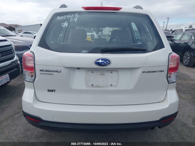 2018 SUBARU FORESTER VIN: JF2SJABC9JH567640