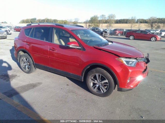 Toyota Rav4 Xle 2017 JTMRFREV9HJ164996 Image 1