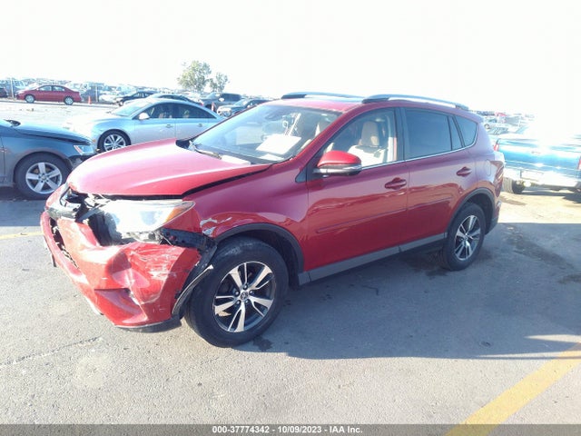Toyota Rav4 Xle 2017 JTMRFREV9HJ164996 Image 2