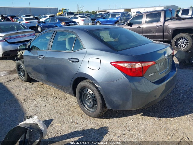 Toyota COROLLA LE 2019 5YFBURHE8KP883744 Image 3