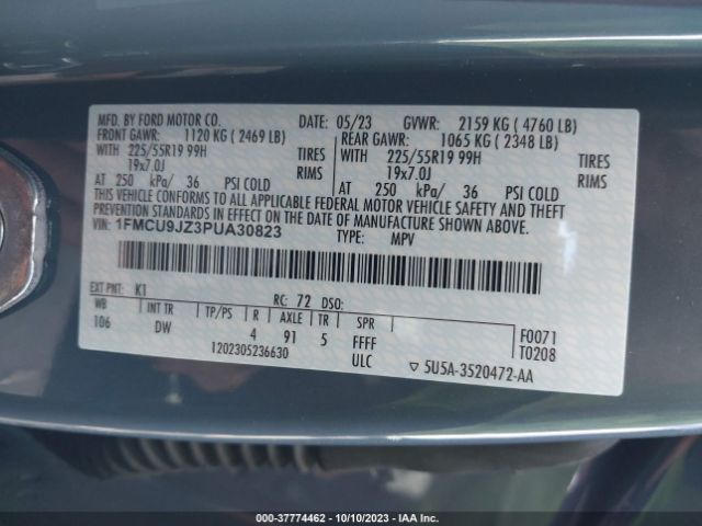 1FMCU9JZ3PUA30823 Ford Escape Platinum