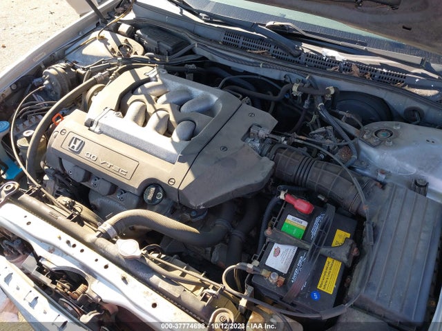 2002 HONDA ACCORD SDN EX W/LEATHER VIN: 1HGCG16502A081369