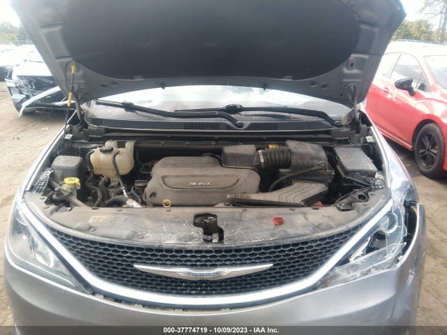 2C4RC1BG8HR538851 Chrysler Pacifica Touring-l