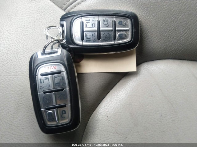 2C4RC1BG8HR538851 Chrysler Pacifica Touring-l